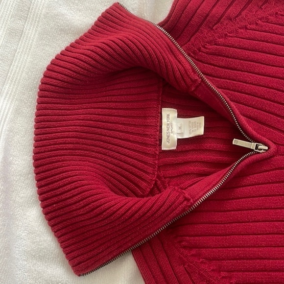 Jones New York Sport ~ Medium ~ 100% Cotton Red Zip Front Sweater - Picture 6 of 9